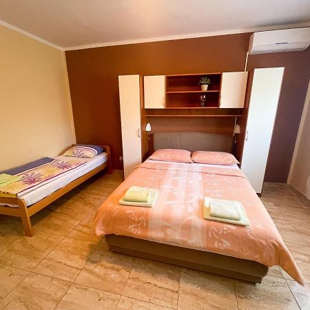 Apartmani Combaj Ядраново Экстерьер фото