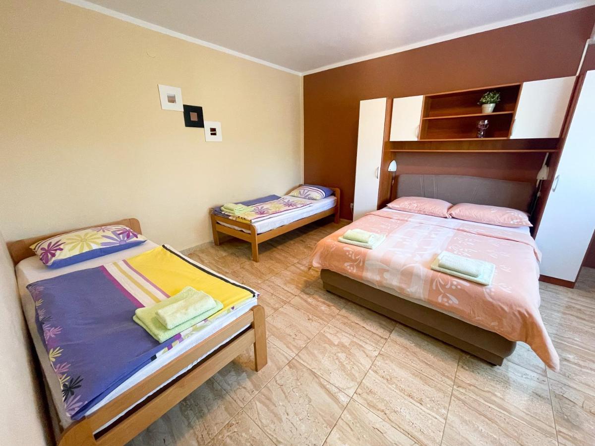 Apartmani Combaj Ядраново Экстерьер фото