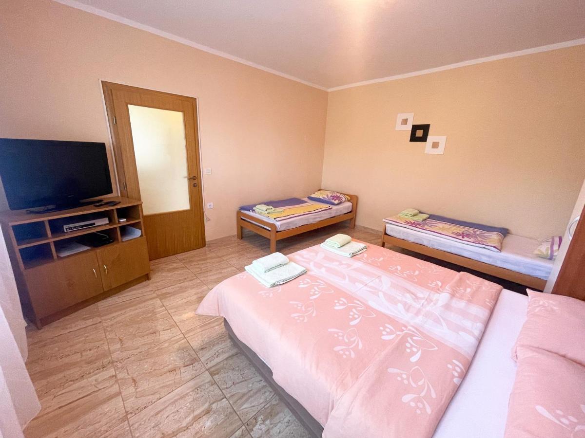 Apartmani Combaj Ядраново Экстерьер фото